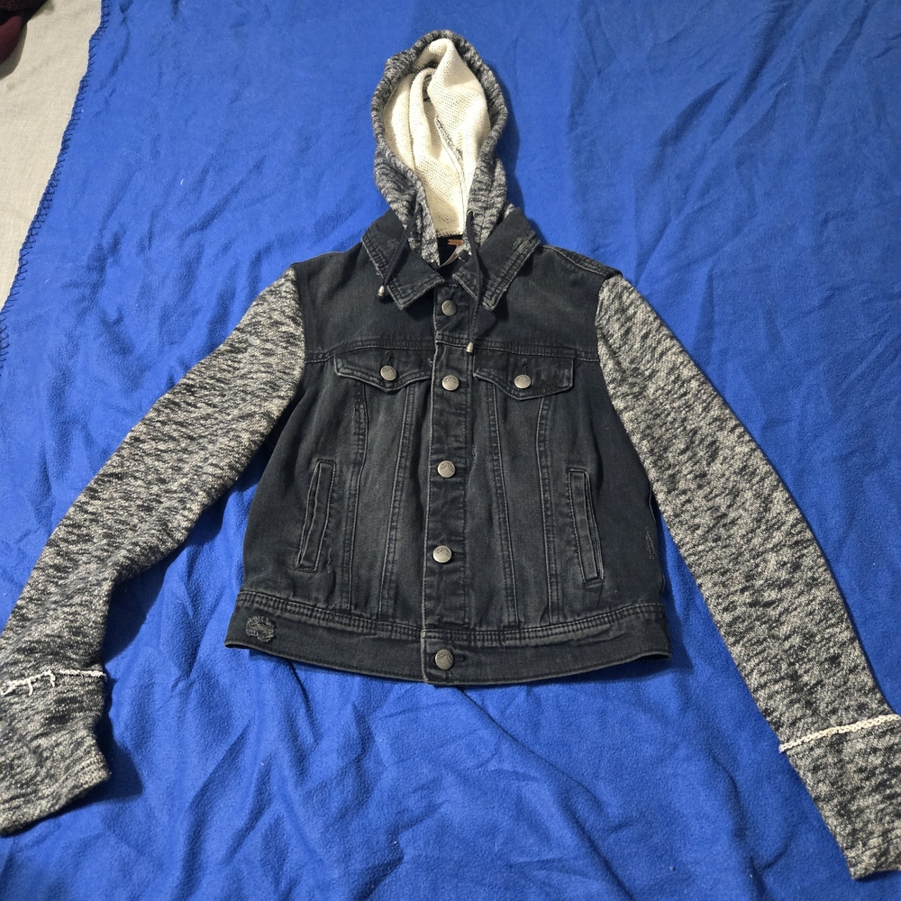 Free People Jacket Women’s Size XS Blue Jean Denim Knit Sleeve Removable Hoodie